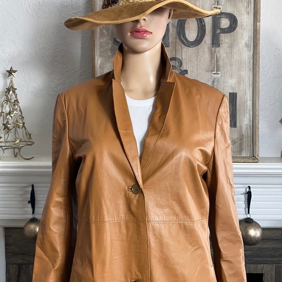 Gorgeous Kenneth Cole Leather Trench Coat - Picture 3 of 8